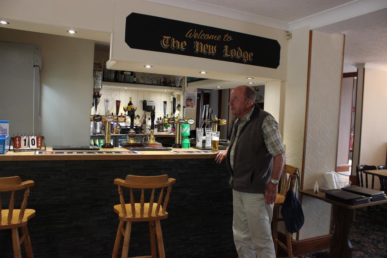 The New Lodge Pontardawe Bagian luar foto